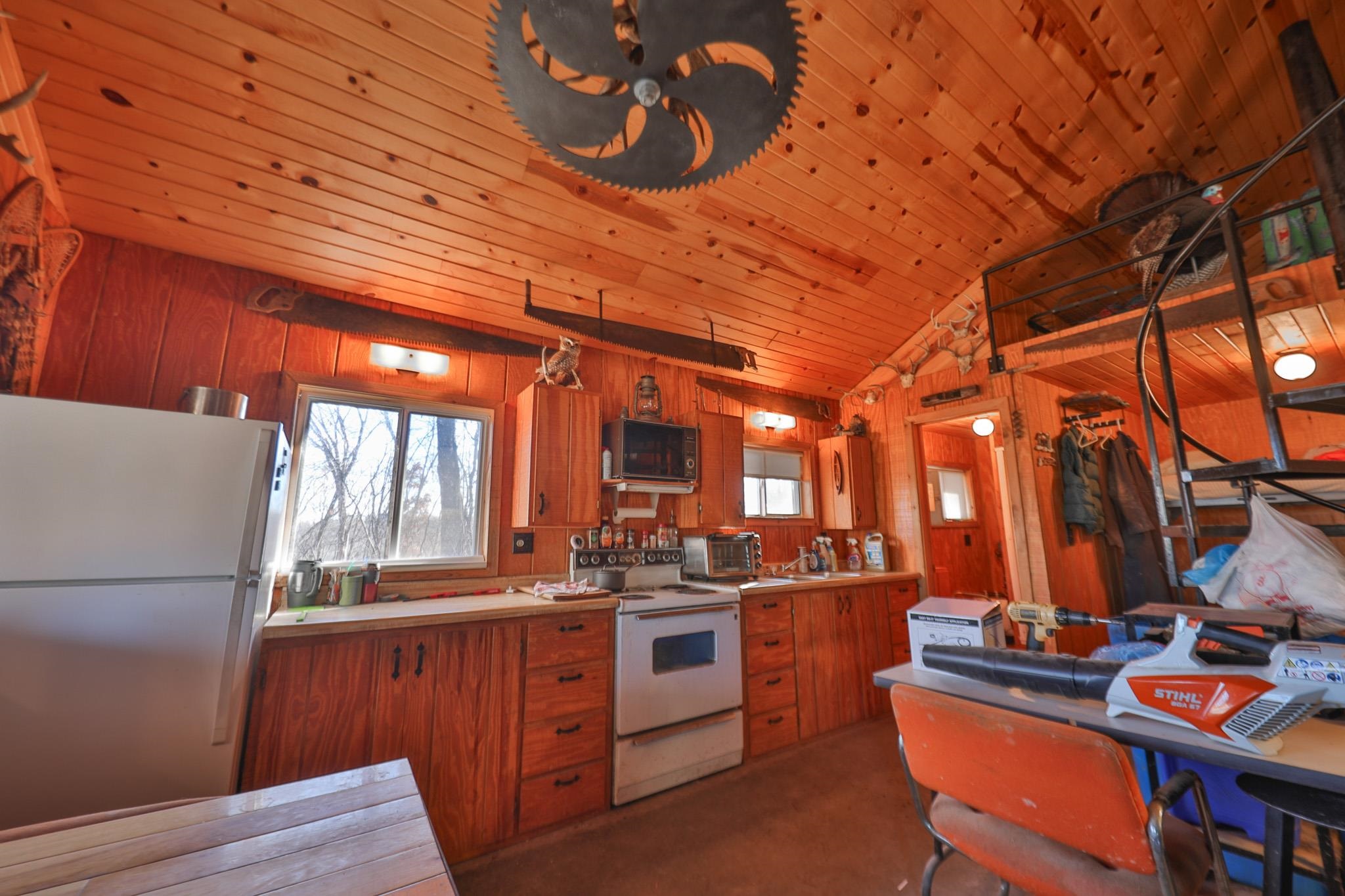 58694 Oak Grove Ridge Road Eastman, WI 54626 - Photo 8 of 50