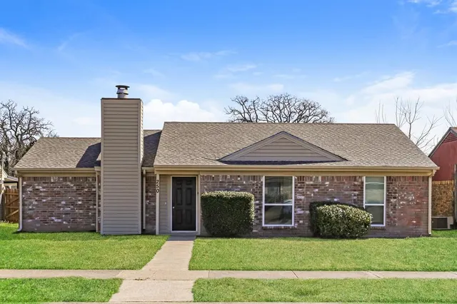 $1,800 | 250 Prairie Grove Drive, Dallas, TX 75217