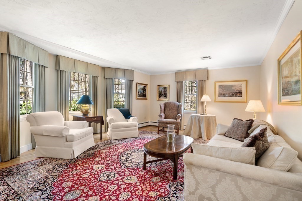 342 Linden Street Wellesley, MA 02481 - Photo 3 of 41