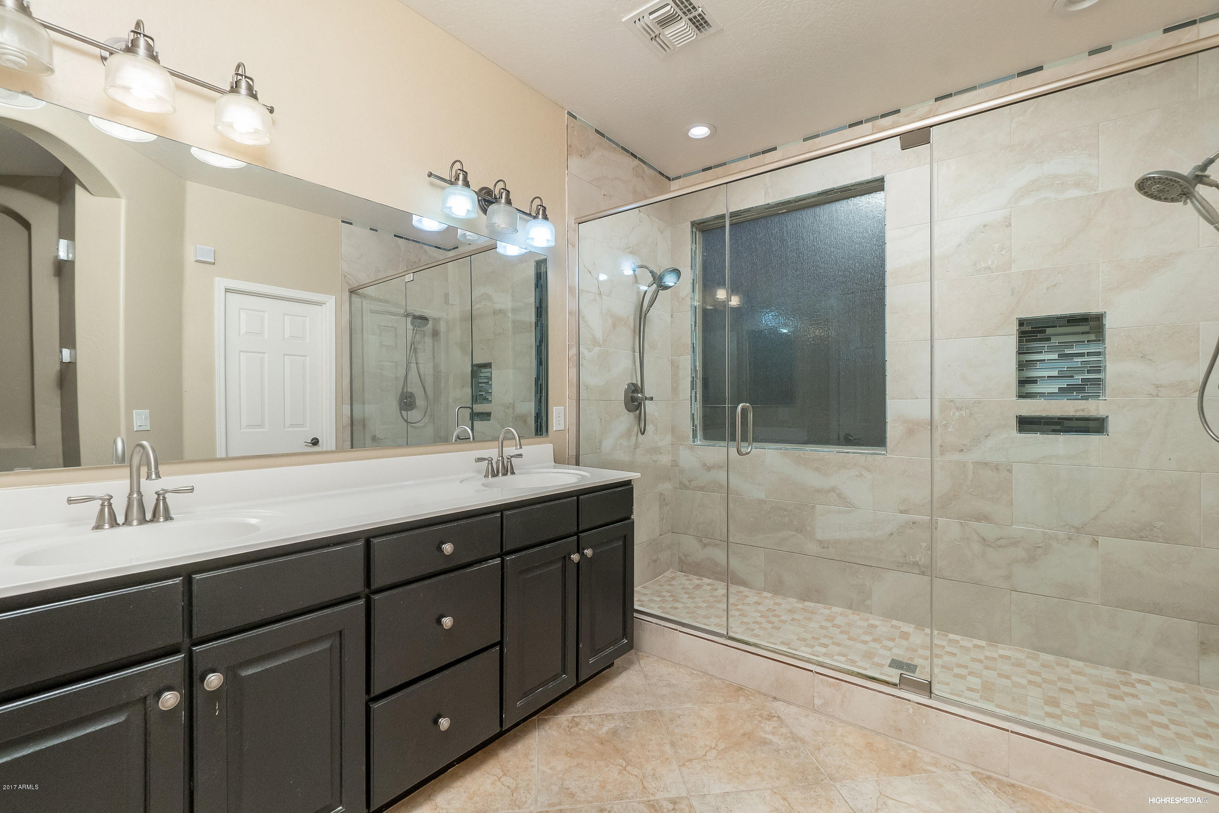 3243 East Blue Ridge Way Gilbert, AZ 85298 - Photo 10 of 18 HRM1635_web