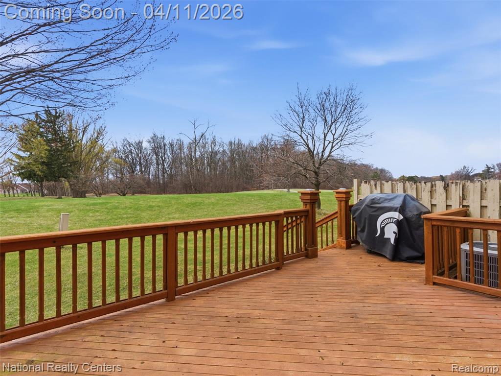 614 Tennyson Rochester, MI 48307 - Photo 33 of 41