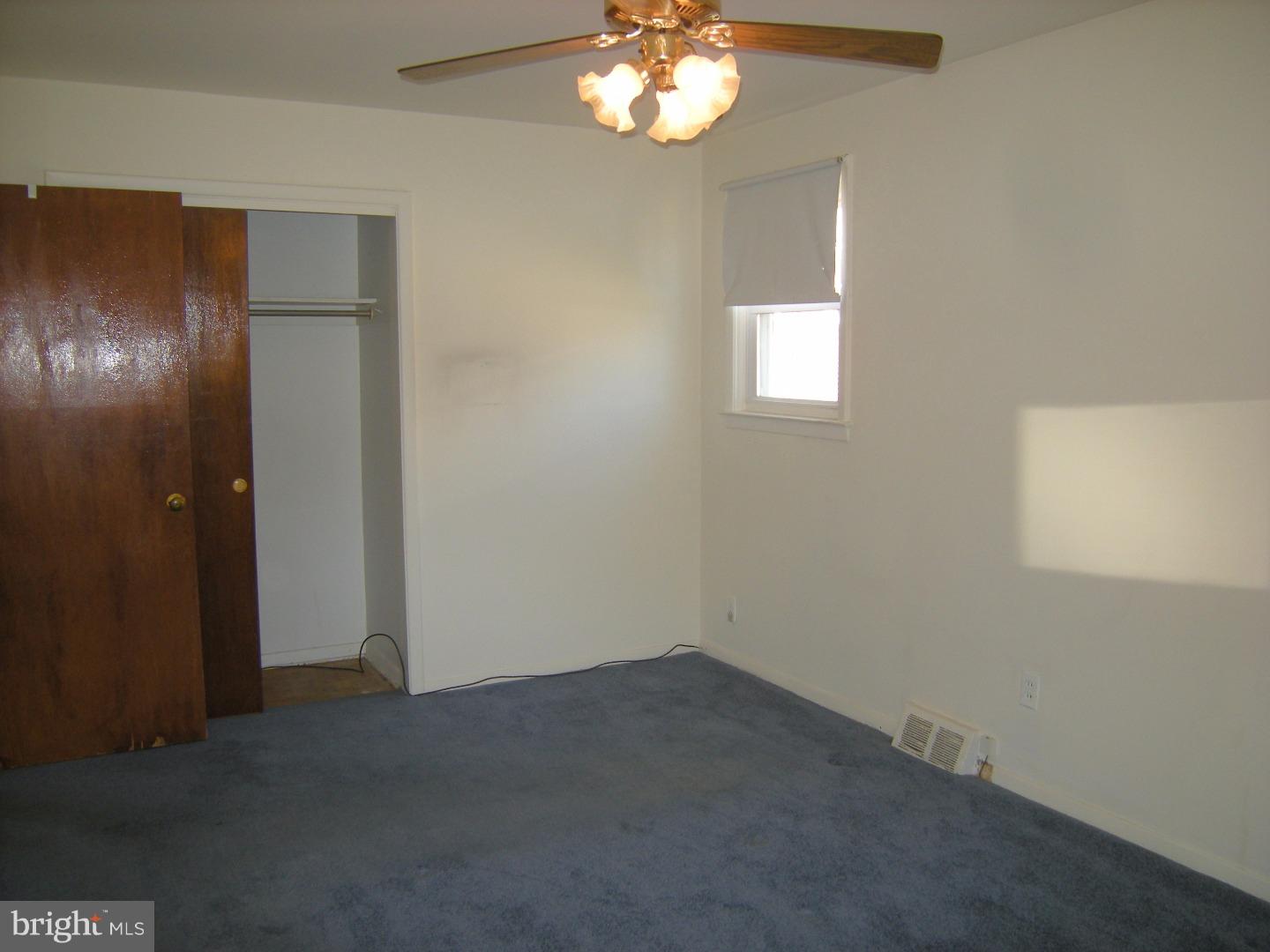 8807 Blue Grass Road Philadelphia, PA 19152 - Photo 11 of 25 Bedroom - Main