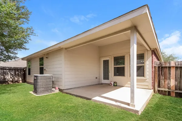 $2,020 | 11127 Overland Trail Drive, Richmond, TX 77406