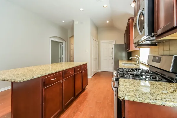 $2,020 | 11127 Overland Trail Drive, Richmond, TX 77406