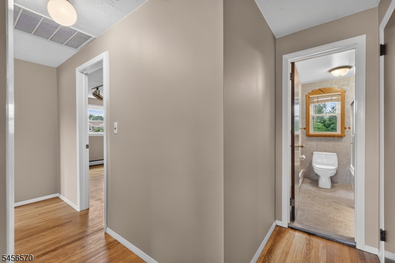 42 Hanover Place Wayne, NJ 07470 - Photo 16 of 42 Gallery Image 16