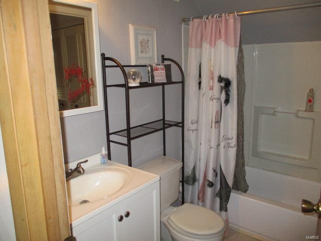 1855 Derhake Road Florissant, MO 63033 - Photo 15 of 22 Gallery Image 15