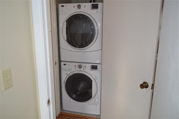 25 Wedgemere Road Beverly, MA 01915 - Photo 22 of 22 a close up view of a washer and dryer