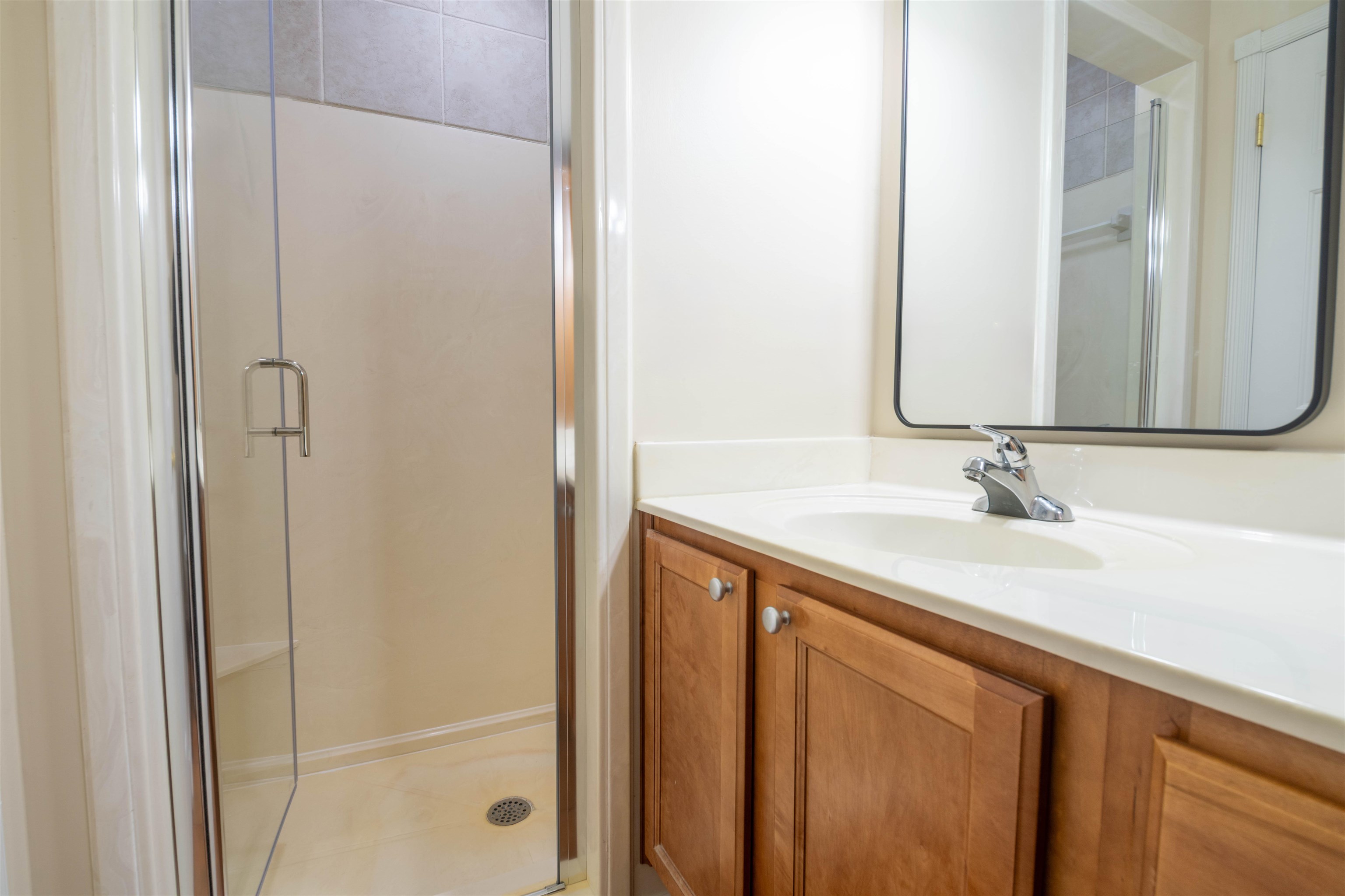 1642 Brierbrook Road Germantown, TN 38138 - Photo 24 of 37 Bathroom with a stall shower and vanity