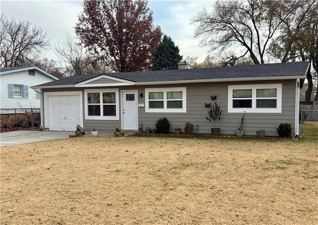 $225,000 | 5133 Harmony Drive, Kansas City, KS 66106