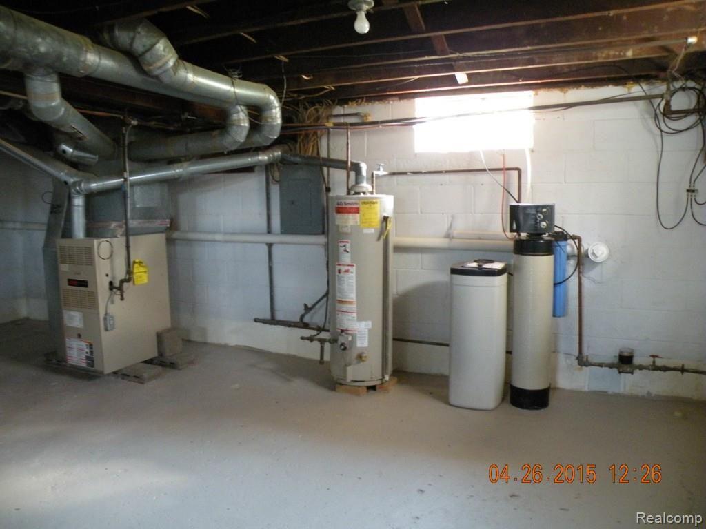 34795 Pratt Road Memphis, MI 48041 - Photo 17 of 21 DSCN8582.jpg