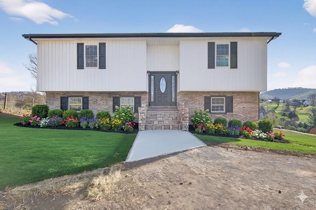 254 McFarlane Lane Rosedale, VA 24280 - Photo 1 of 44 Gallery Image 1