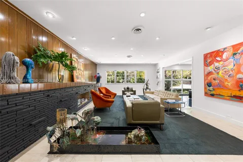 $4,140,000 | 5600 North Bayshore Drive, Miami, FL 33137