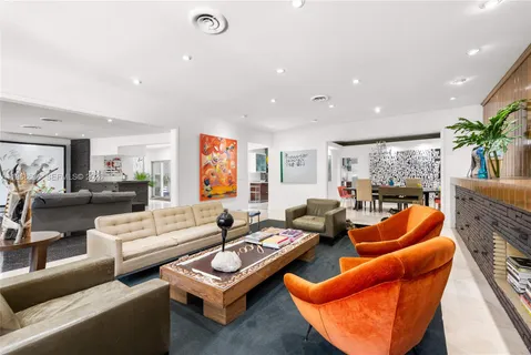 $4,140,000 | 5600 North Bayshore Drive, Miami, FL 33137