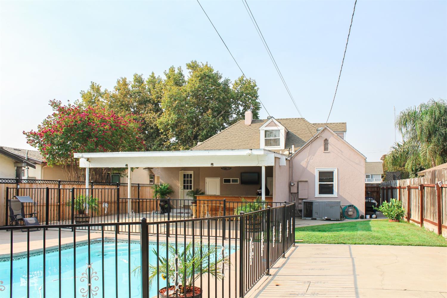 1240 F F Reedley, CA 93654 - Photo 11 of 15