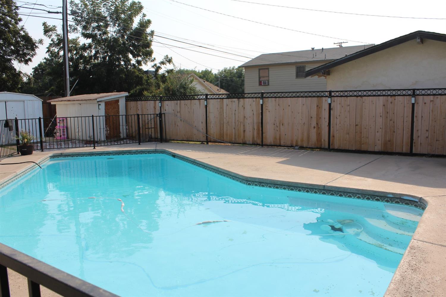 1240 F F Reedley, CA 93654 - Photo 13 of 15