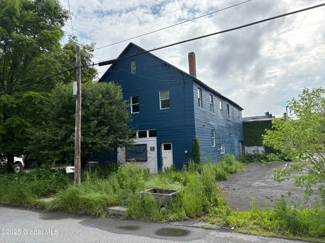 $299,000 | 10 Thompson Street, Ballston Spa, NY 12020