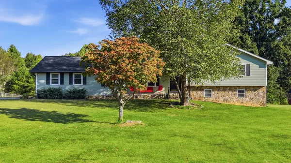 $499,900 | 402 Yates Springs Road, Ringgold, GA 30736