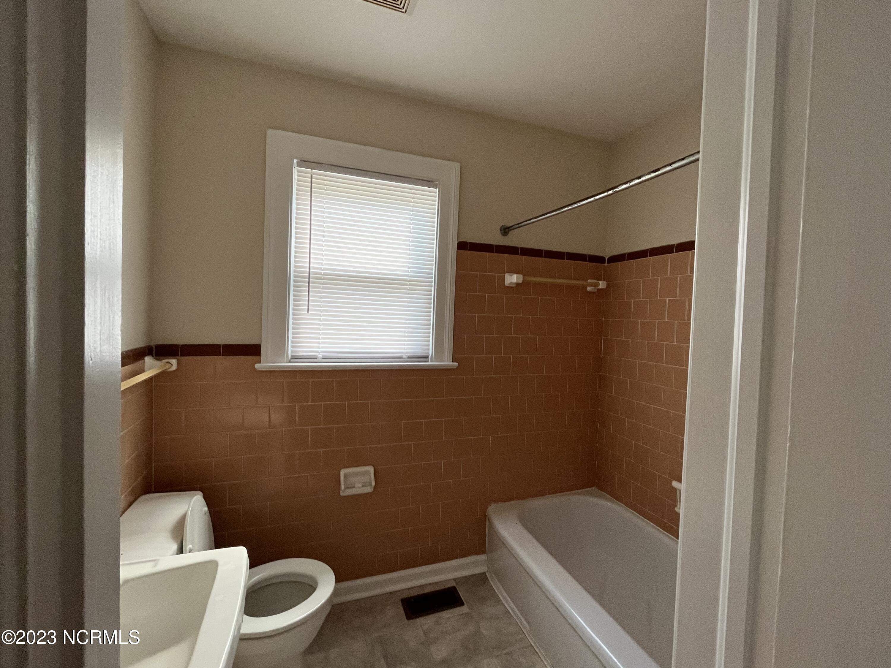 1417 Mercer Street Southwest Wilson, NC 27893 - Photo 8 of 13 Bath