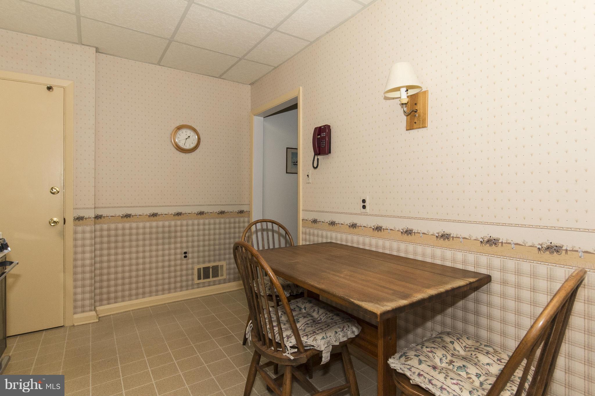 6209 Golden Ring Road Baltimore, MD 21237 - Photo 8 of 17 Kitchen