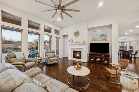 $705,000 | 5014 Creekbend Drive, Fulshear, TX 77441