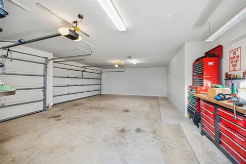 $725,000 | 5014 Creekbend Drive, Fulshear, TX 77441