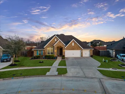 $705,000 | 5014 Creekbend Drive, Fulshear, TX 77441