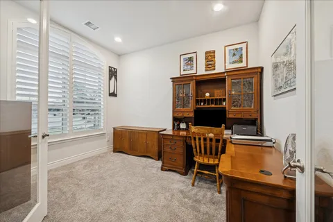 $725,000 | 5014 Creekbend Drive, Houston, TX 77035