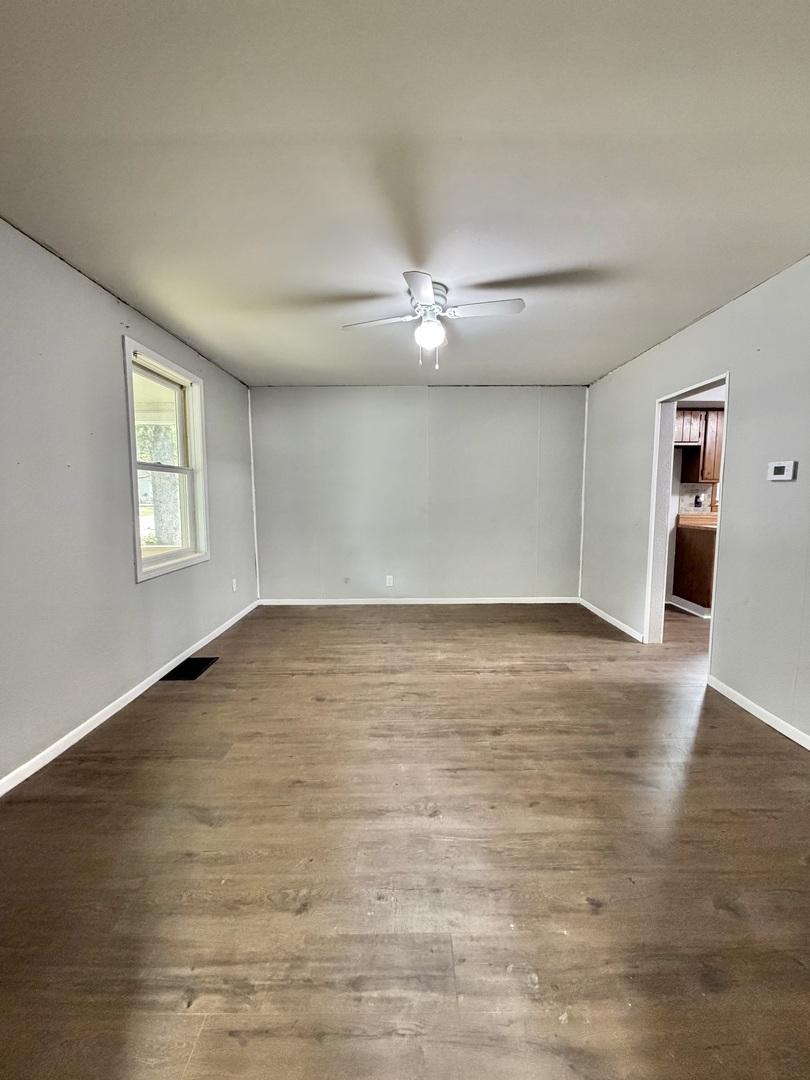302 Jackson Street Saybrook, IL 61770 - Photo 3 of 24 Gallery Image 3