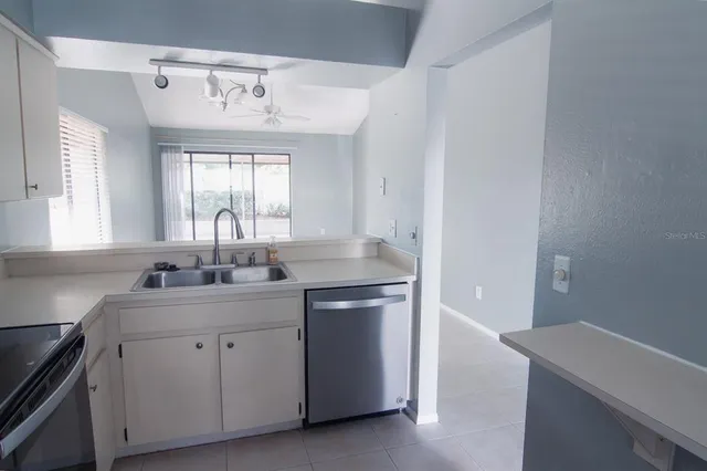 $155,000 | 8418 Laurelon Place, Temple Terrace, FL 33637