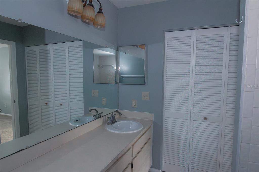 8418 Laurelon Place Temple Terrace, FL 33637 - Photo 16 of 18