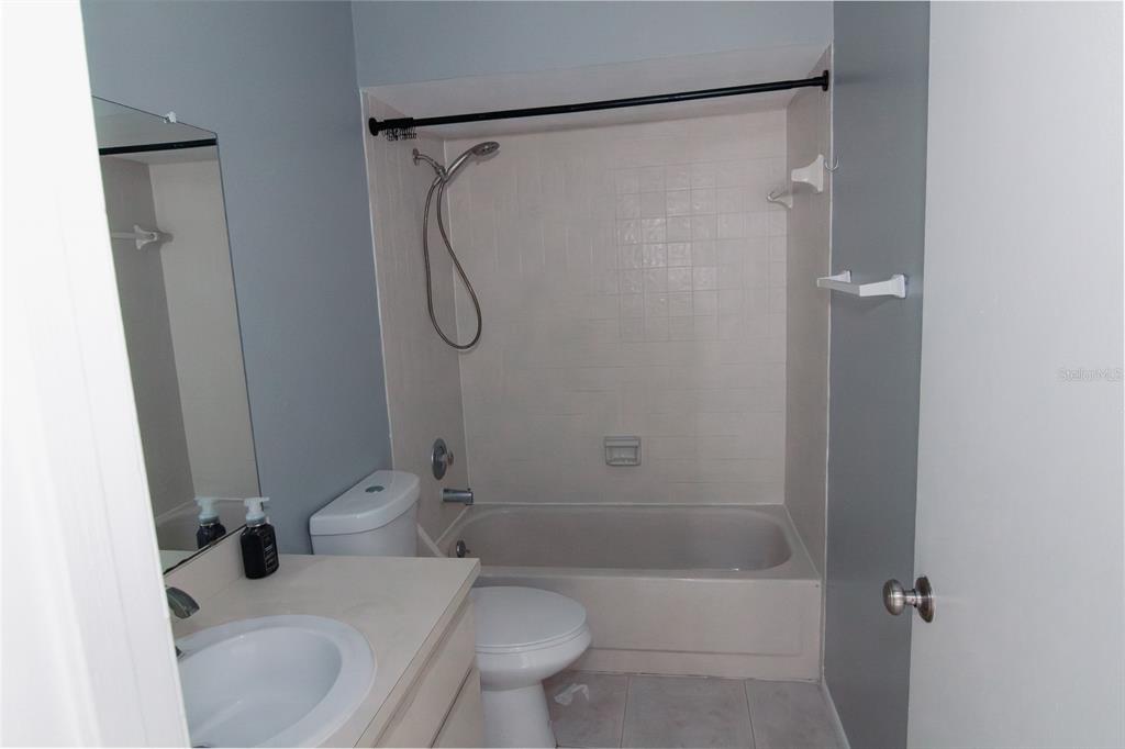 8418 Laurelon Place Temple Terrace, FL 33637 - Photo 10 of 18