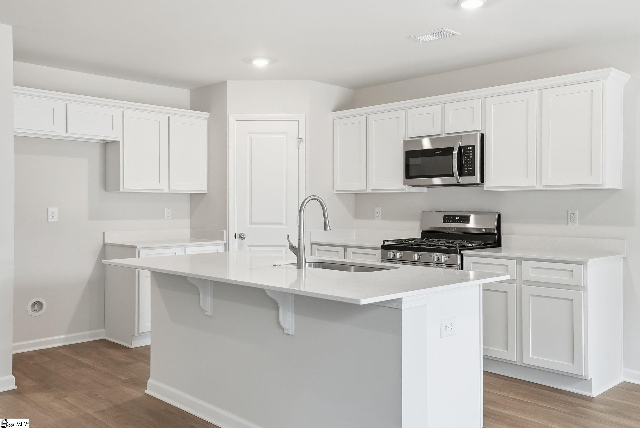 1012 South Welcome Road Greenville, SC 29611 - Photo 14 of 34
