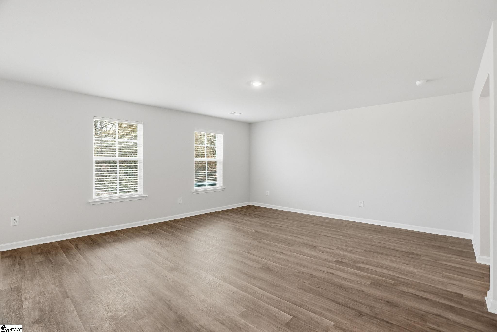 1012 South Welcome Road Greenville, SC 29611 - Photo 8 of 34