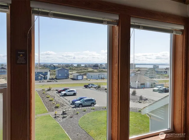 $5,500 | 1407 Ocean Shores Boulevard Southwest, Unit 3SE, Ocean Shores, WA 98569