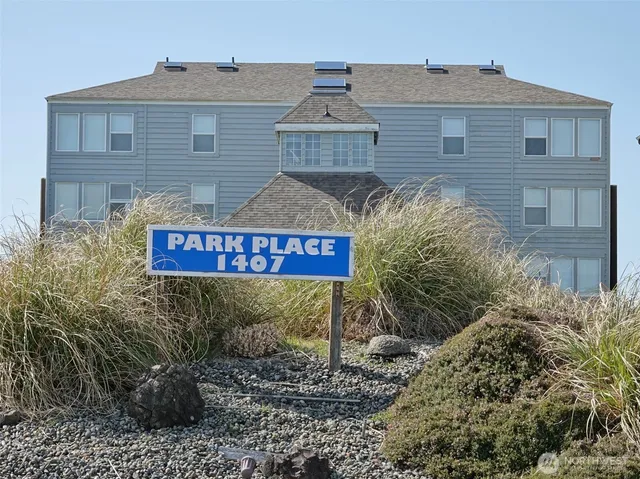 $5,500 | 1407 Ocean Shores Boulevard Southwest, Unit 3SE, Ocean Shores, WA 98569