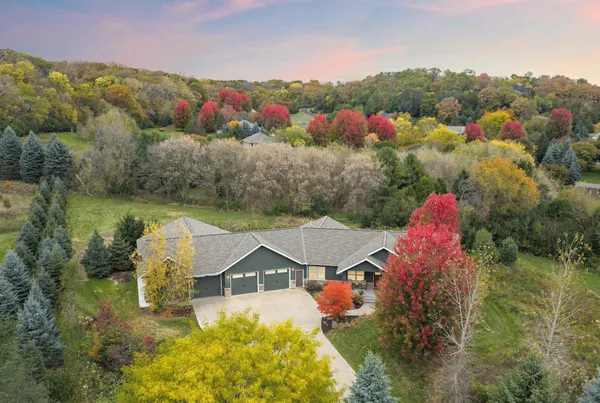 $1,275,000 | 2206 Paris Avenue North, Stillwater, MN 55082