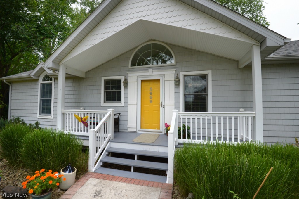 5699 Struthers Road Struthers, OH 44471 - Photo 1 of 23 Gallery Image 1