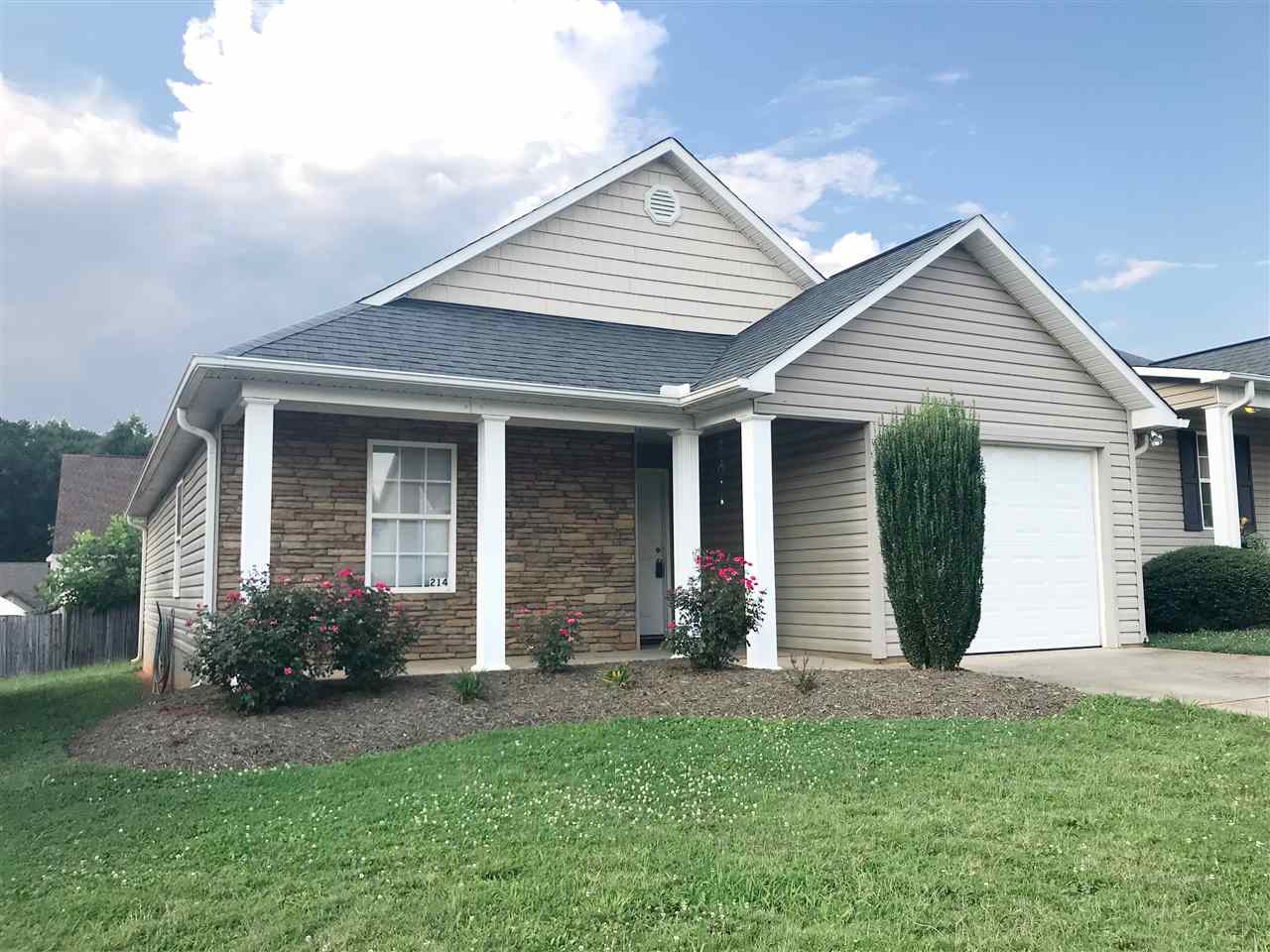 214 Frying Pan Court Boiling Springs, SC 29316 - Photo 1 of 12 Gallery Image 1