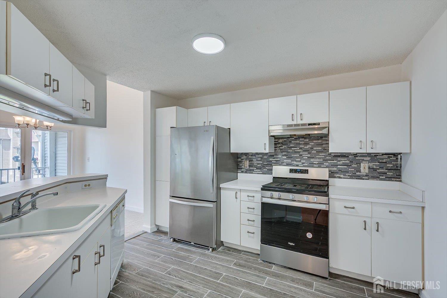 734 Edpas Road New Brunswick, NJ 08901 - Photo 14 of 31 Gallery Image 14