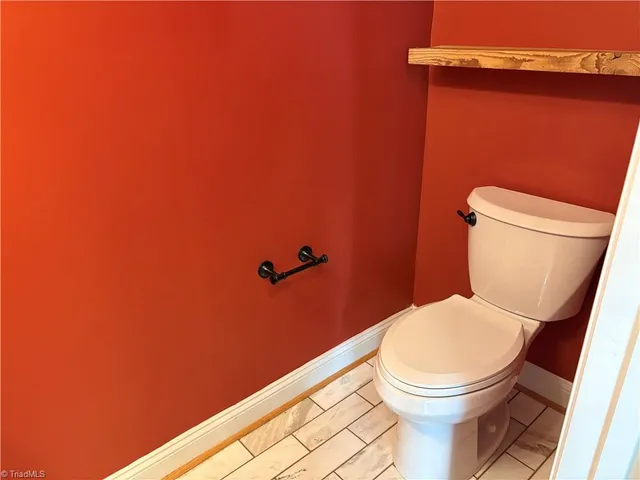 $1,549 | 661 Grasswren Way, Greensboro, NC 27409