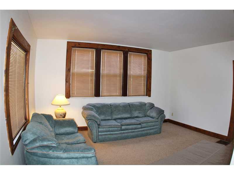 923 South Franklin Road Indianapolis, IN 46239 - Photo 5 of 24 Gallery Image 5