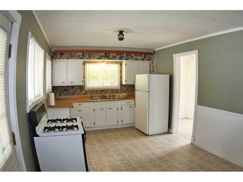 923 South Franklin Road Indianapolis, IN 46239 - Photo 8 of 24 Gallery Image 8
