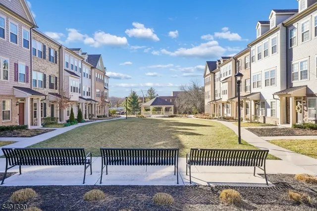 $5,000 | 34 Cortland Court, Livingston, NJ 07039