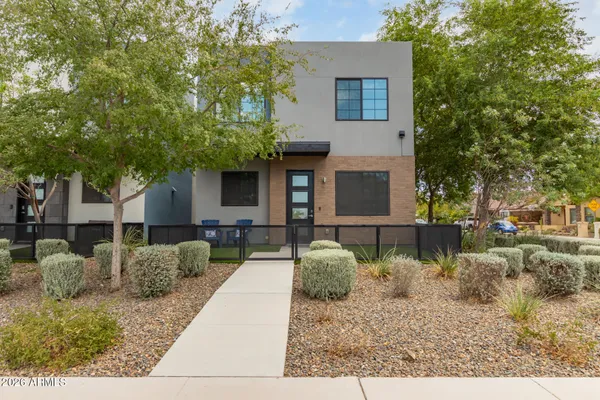 $3,150 | 2825 North 42nd Street, Unit 7, Phoenix, AZ 85008