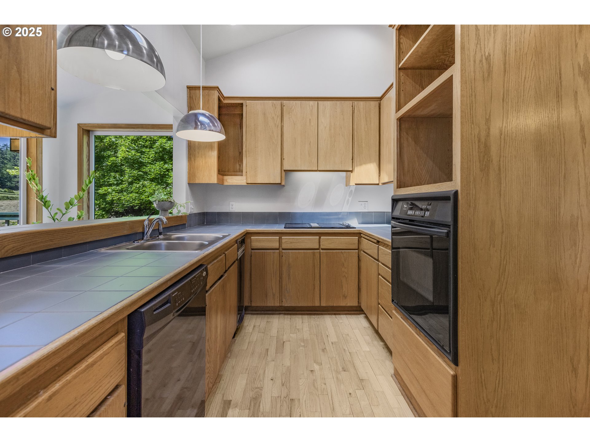 76291 London Road Cottage Grove, OR 97424 - Photo 15 of 48 Gallery Image 15