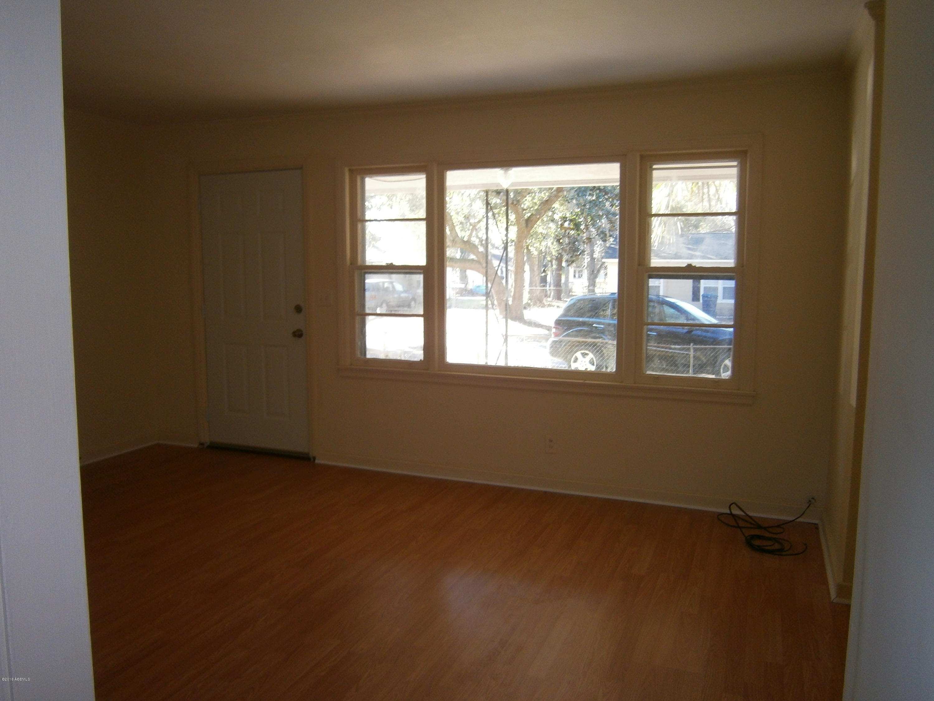 2811 Second Street Beaufort, SC 29902 - Photo 2 of 6 2811 Second St.