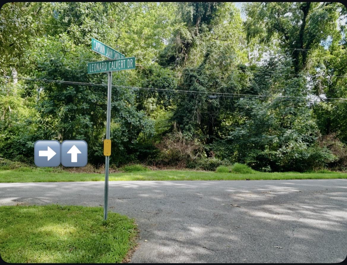 14500 Leonard Calvert Drive Accokeek, MD 20607 - Photo 2 of 18 Center location several steps away to the water