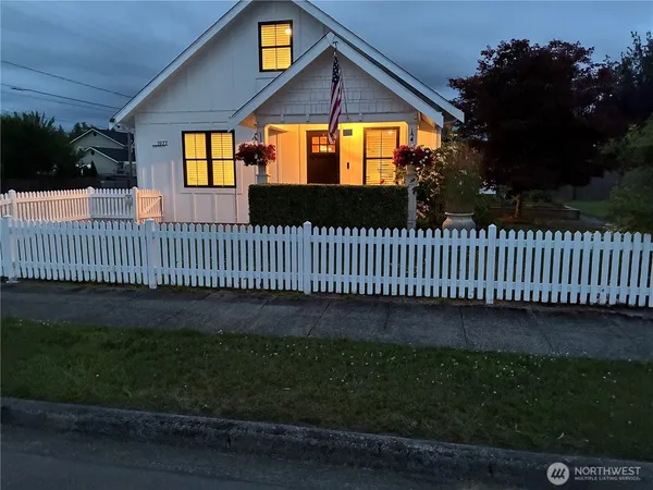$589,000 | 1977 Harding Street, Enumclaw, WA 98022