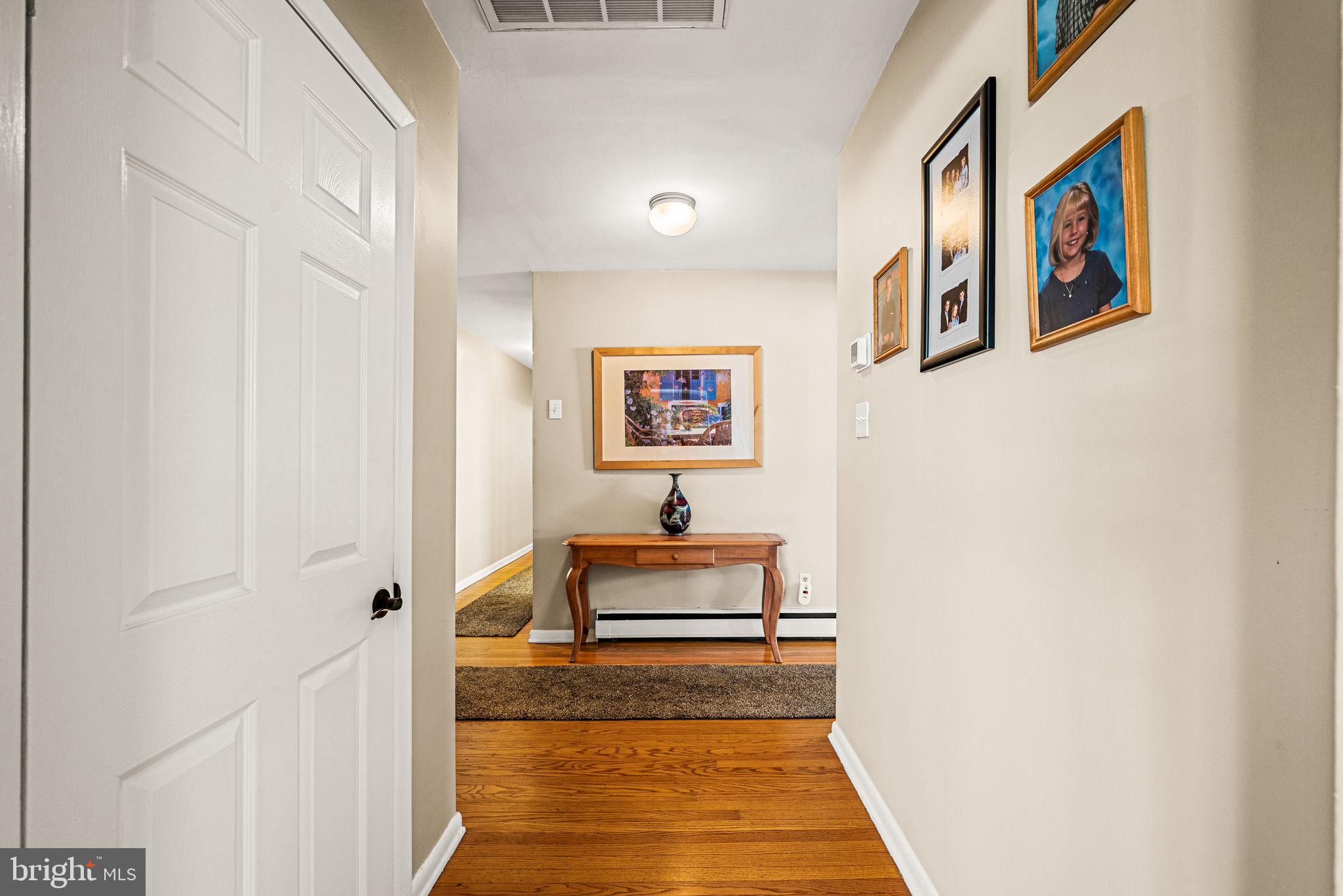 408 Scott Lane Wallingford, PA 19086 - Photo 15 of 39 a bathroom with a sink and a bathtub