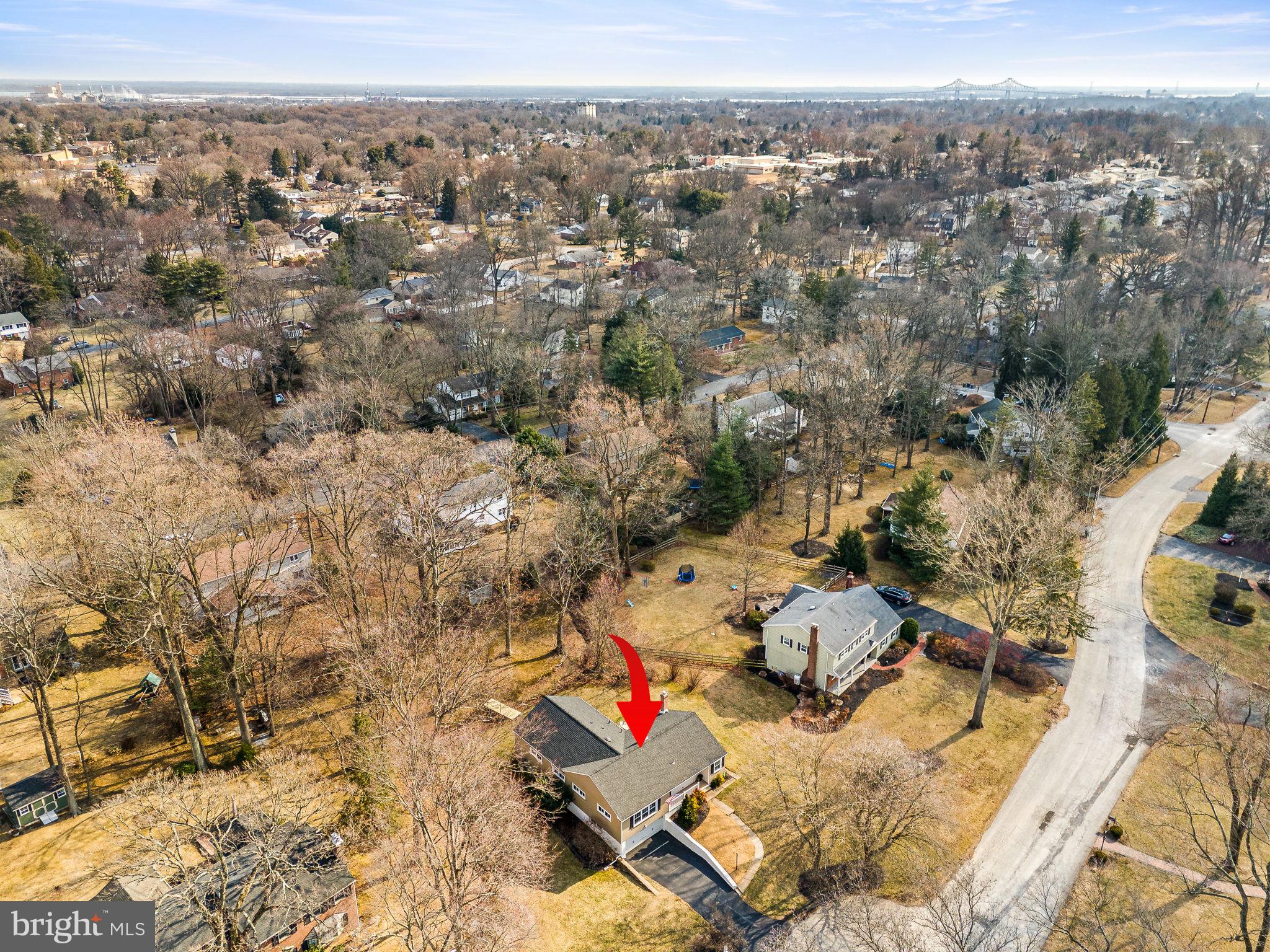 408 Scott Lane Wallingford, PA 19086 - Photo 36 of 39 an aerial view of multiple house